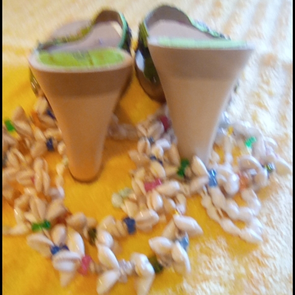 Paris Blue's shoes - Picture 7 of 7